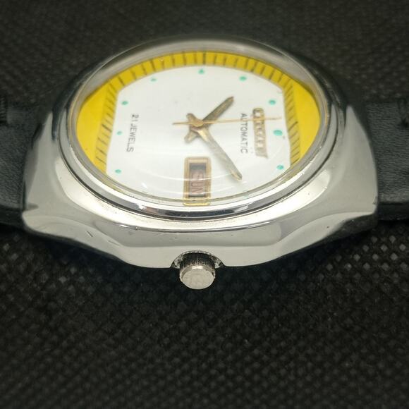 Vintage 1975 Citizen Automatic Mens Silver Watch W/daydate & Yellow accents - Picture 5 of 8